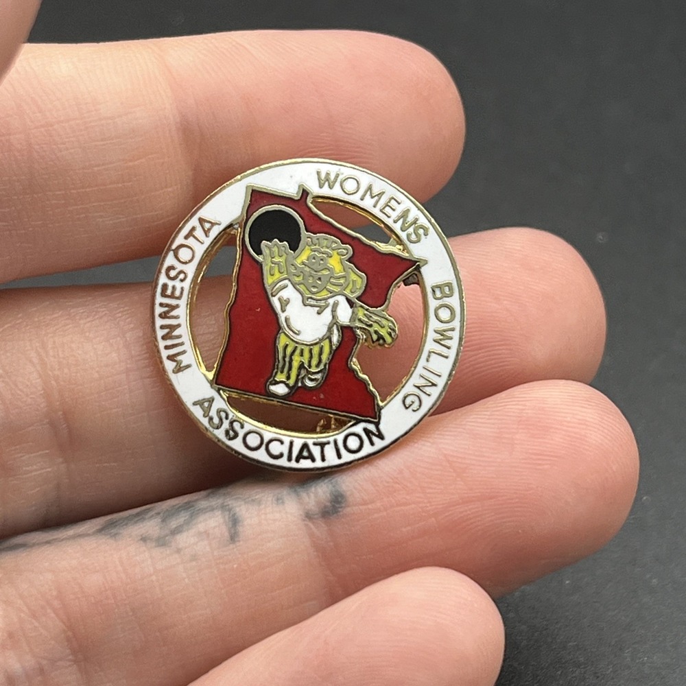 Womens Bowling Association Minnesota Lapel Hat Pin